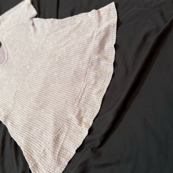 Super Cute X-Small Waffle Knit short sleeve top with cutout on back Mauve color - Picture 13 of 13